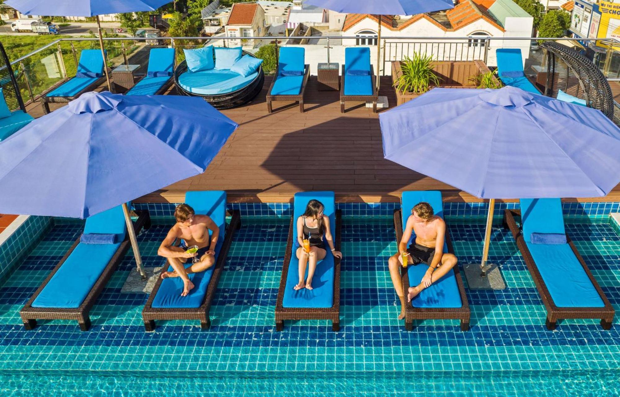 Qualia De Hotel Hoi An - Rooftop Bar City View Bagian luar foto